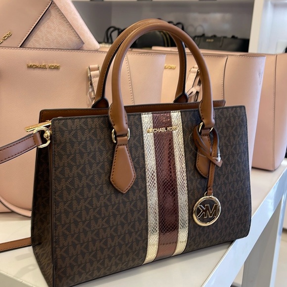 Michael Kors Sheila Medium Signature Logo and Metallic Satchel Crossbody Center - Picture 2 of 16